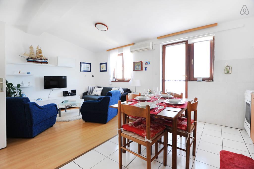 Apartman Klarin - Old Stone House Διαμέρισμα Jezera Εξωτερικό φωτογραφία